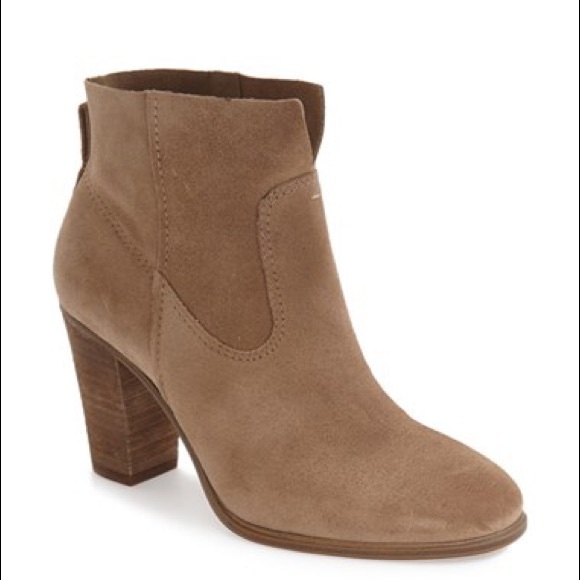 Vince Camuto Feina Bootie - Picture 1 of 8